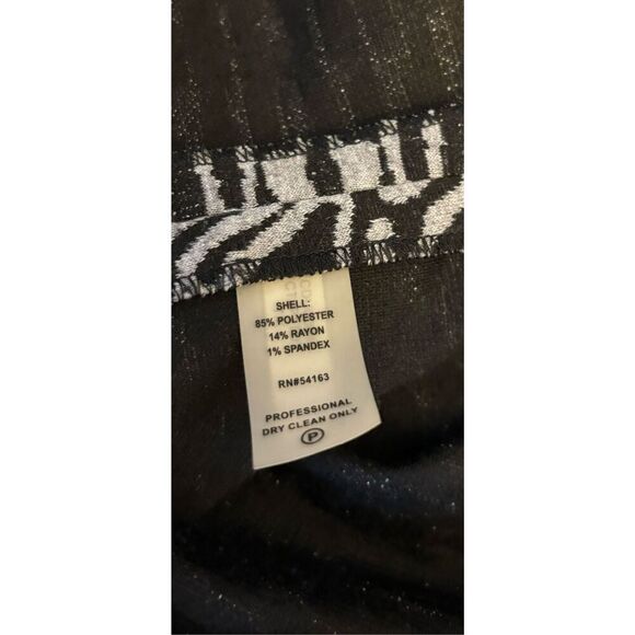 Calvin Klein Women’s Dress Size 8P Black Gray Abstract Print Short Sleeve - Picture 10 of 16